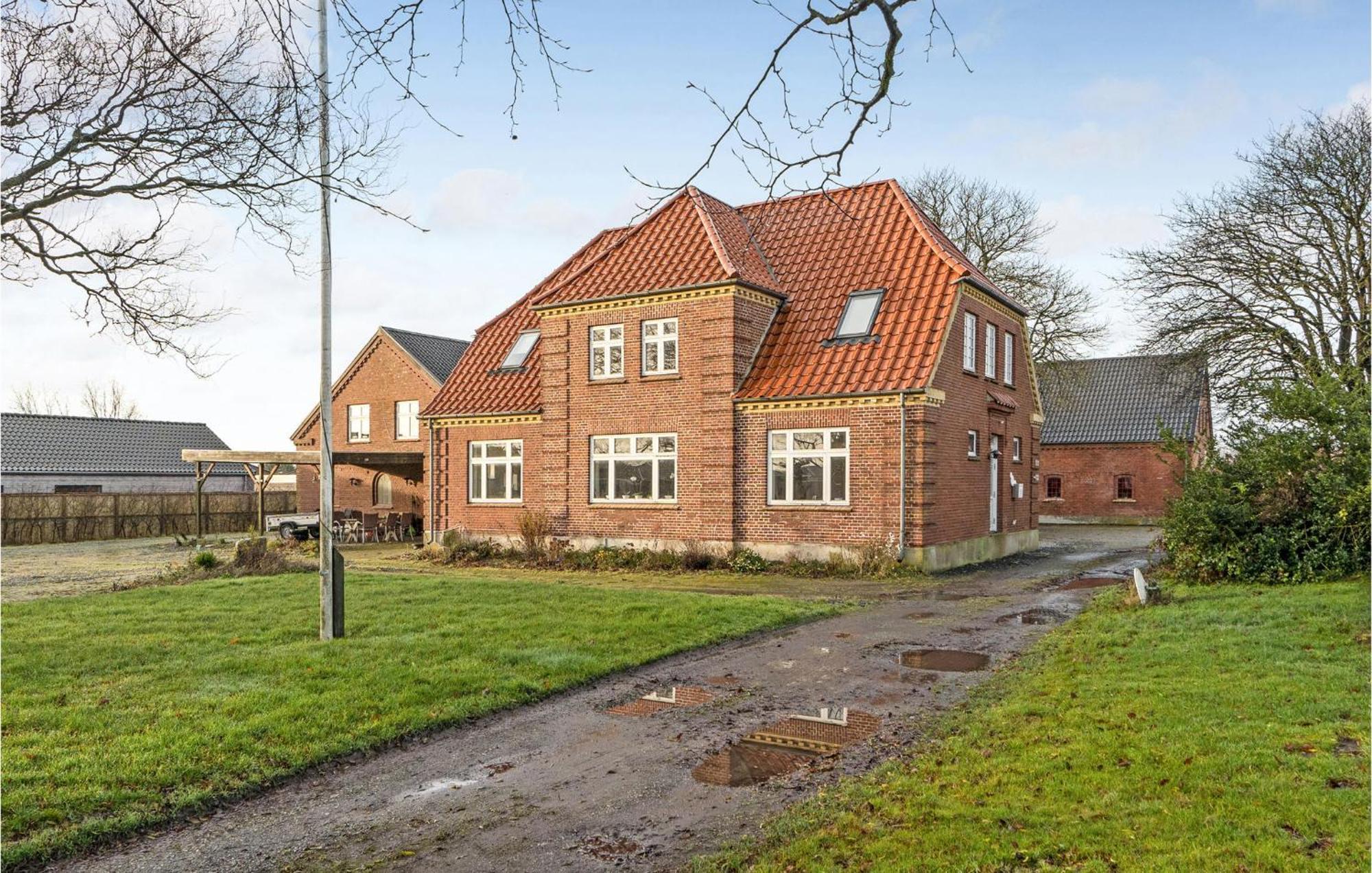 Gorgeous Apartment In Esbjerg V With Kitchen Exterior foto